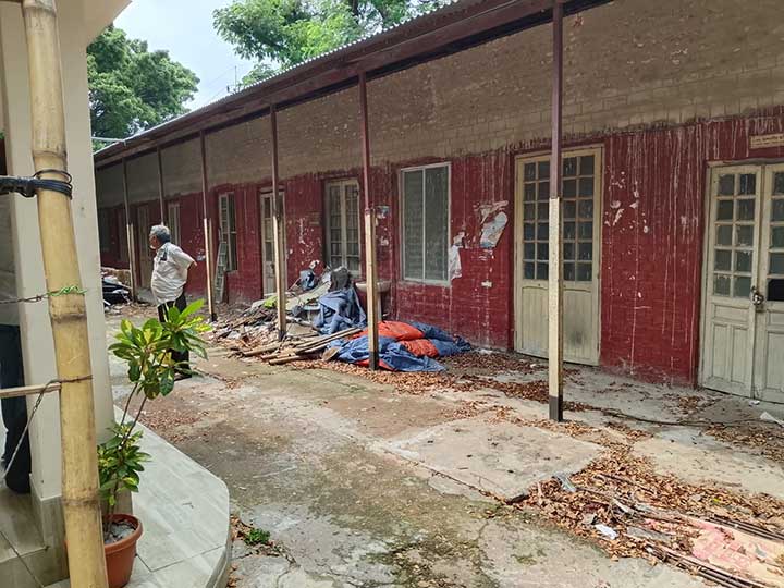 অযত্ন, অবহেলায় পাহাড়তলী সিসিএস অফিস